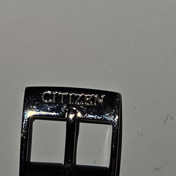 Beautiful Citizen Eco-Drive women's watch, which means it's powered by light - Picture 7 of 15